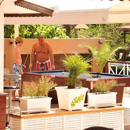 Selen Apart Otel İçmeler
