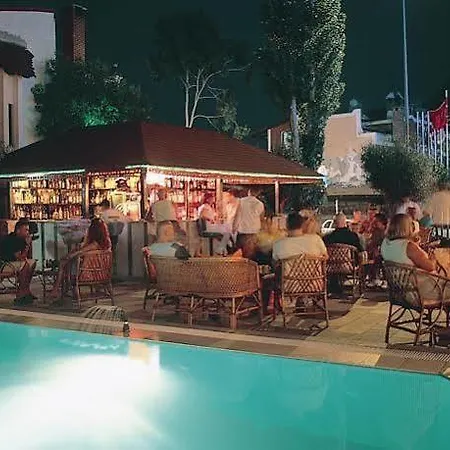 Selen Aparthotel Icmeler